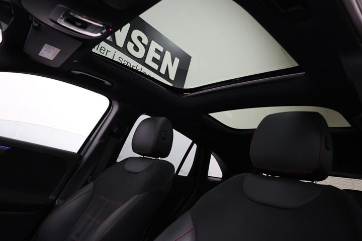 Sort Mercedes EQA250 fra 2021