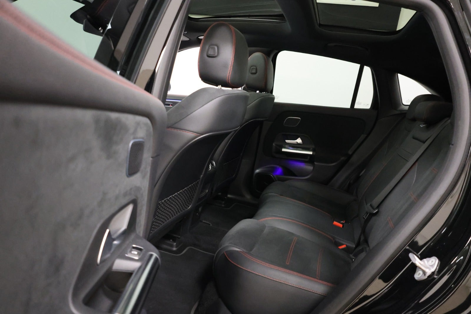 Sort Mercedes EQA250 fra 2021