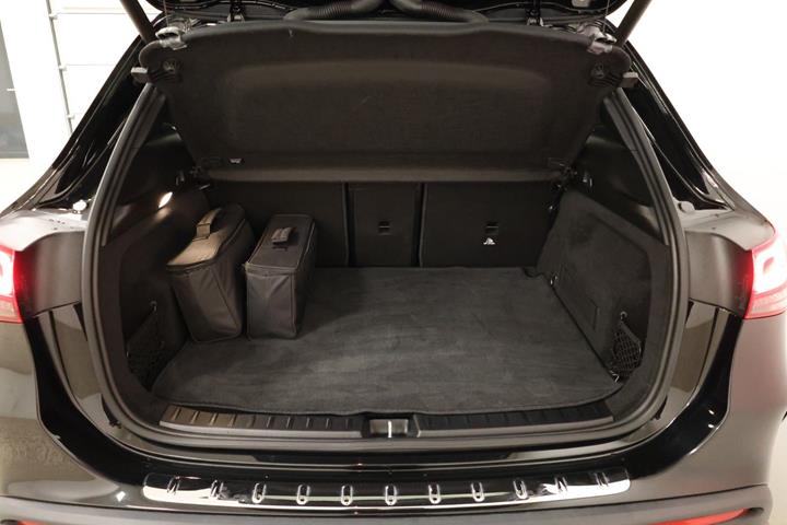 Sort Mercedes EQA250 fra 2021