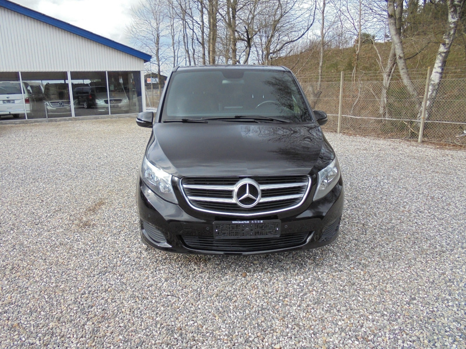 Sort Mercedes V250 d fra 2017