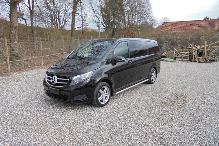Sort Mercedes V250 d fra 2017