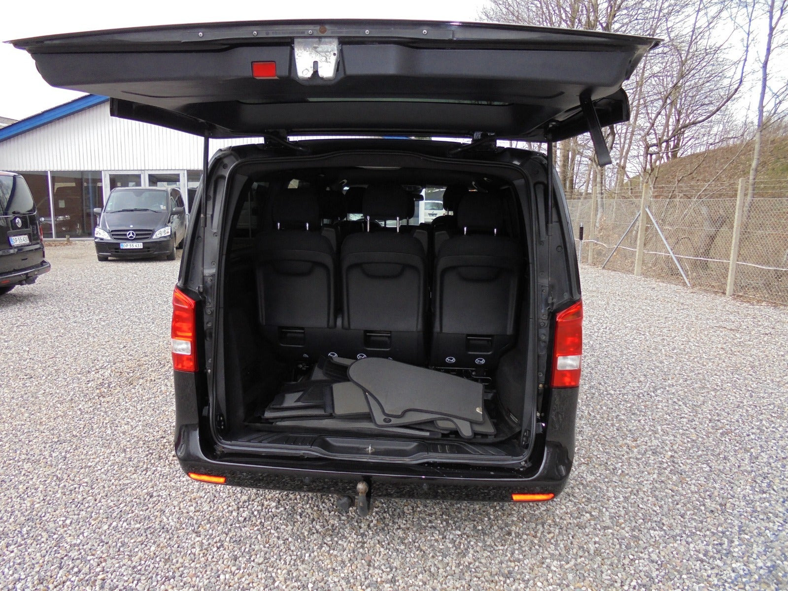 Sort Mercedes V250 d fra 2017