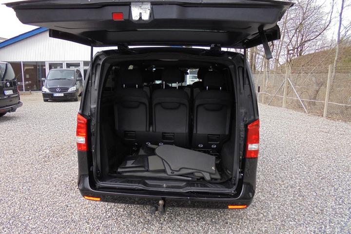 Sort Mercedes V250 d fra 2017