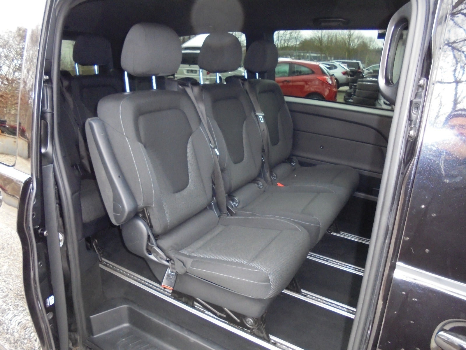 Sort Mercedes V250 d fra 2017