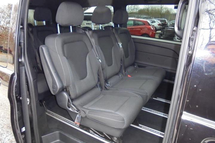 Sort Mercedes V250 d fra 2017