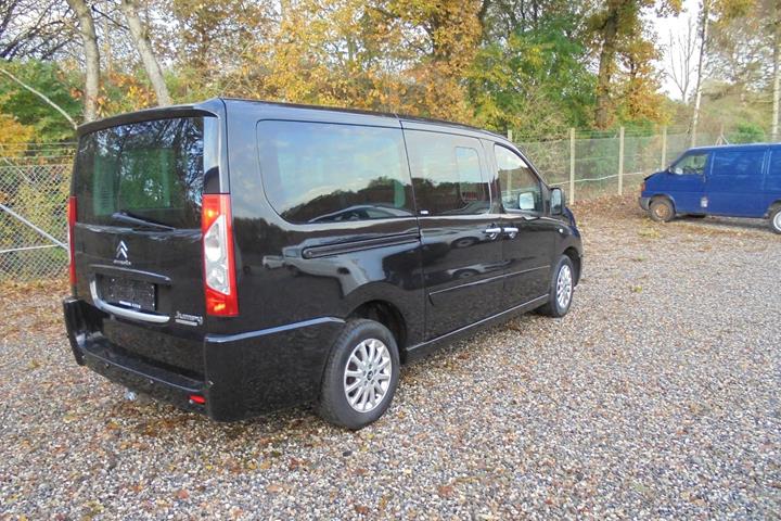 Sort Citroën Jumpy fra 2014