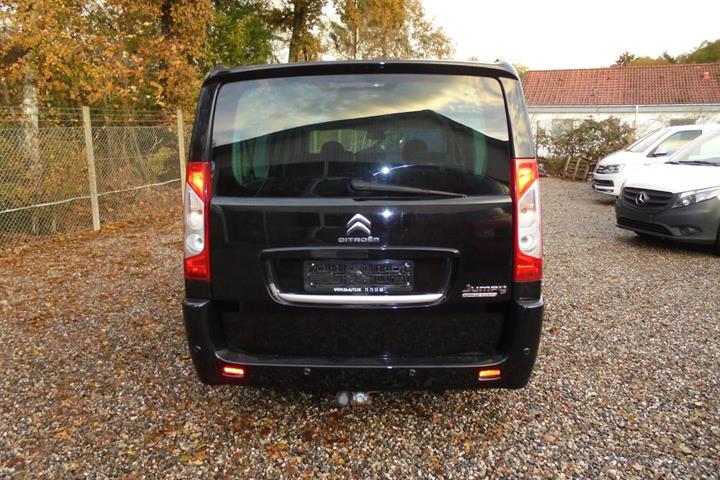 Sort Citroën Jumpy fra 2014