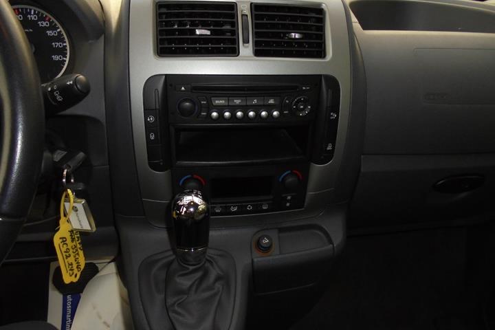 Sort Citroën Jumpy fra 2014