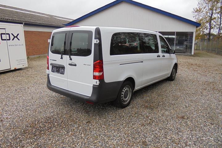 Hvid Mercedes Vito 116 fra 2017