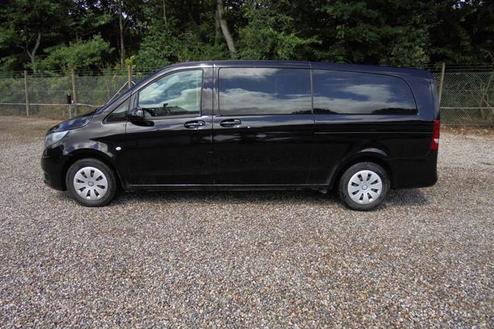 Sort Mercedes Vito 116 fra 2015