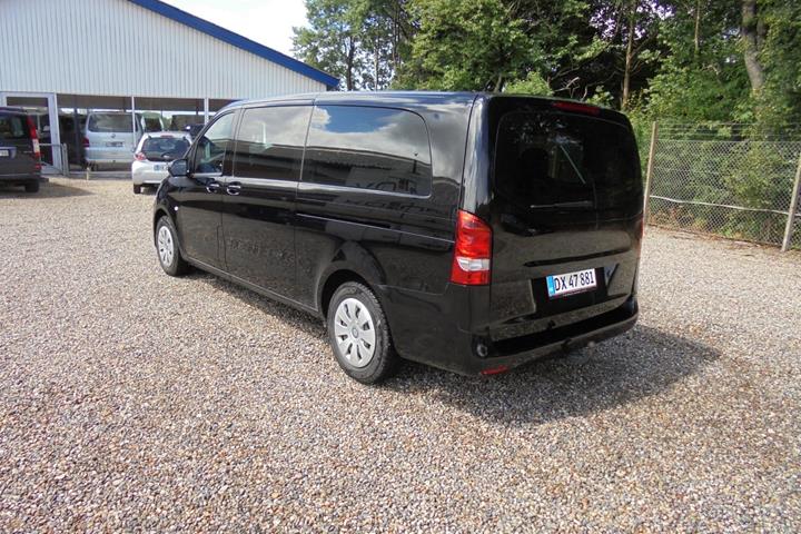 Sort Mercedes Vito 116 fra 2015
