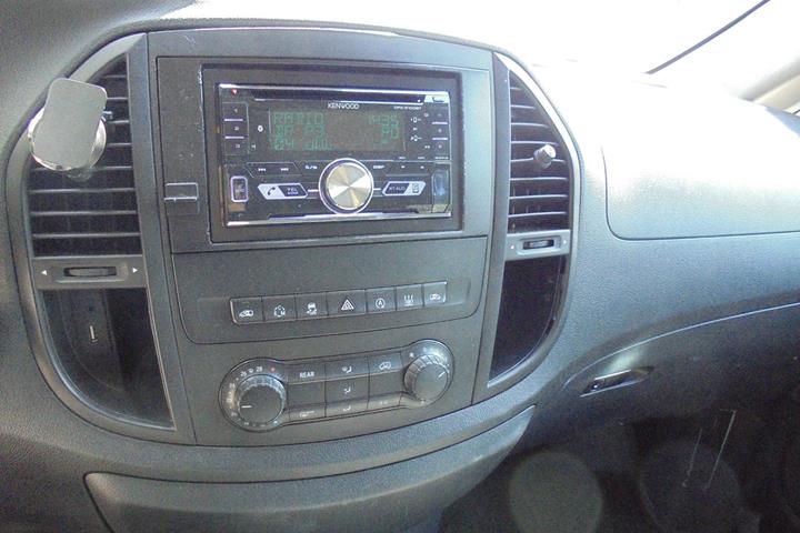 Sort Mercedes Vito 116 fra 2015
