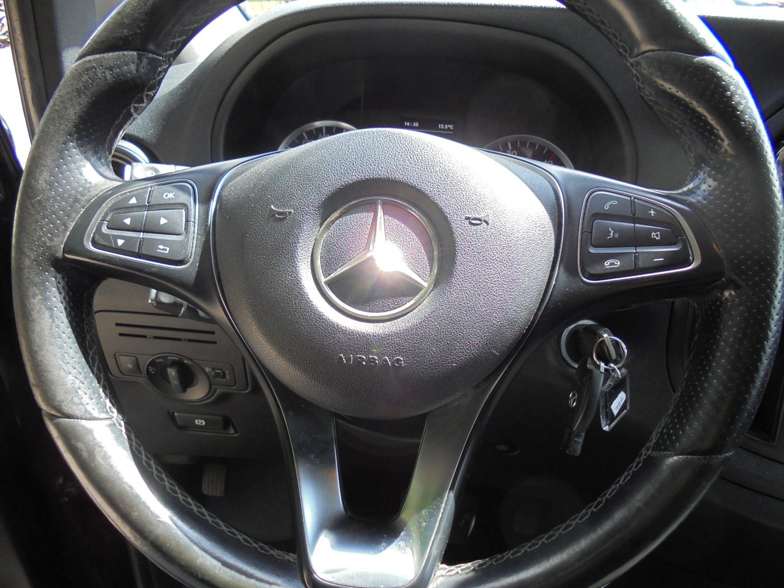 Sort Mercedes Vito 116 fra 2015