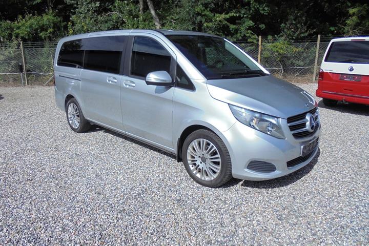 Sølv Mercedes V220 d fra 2015