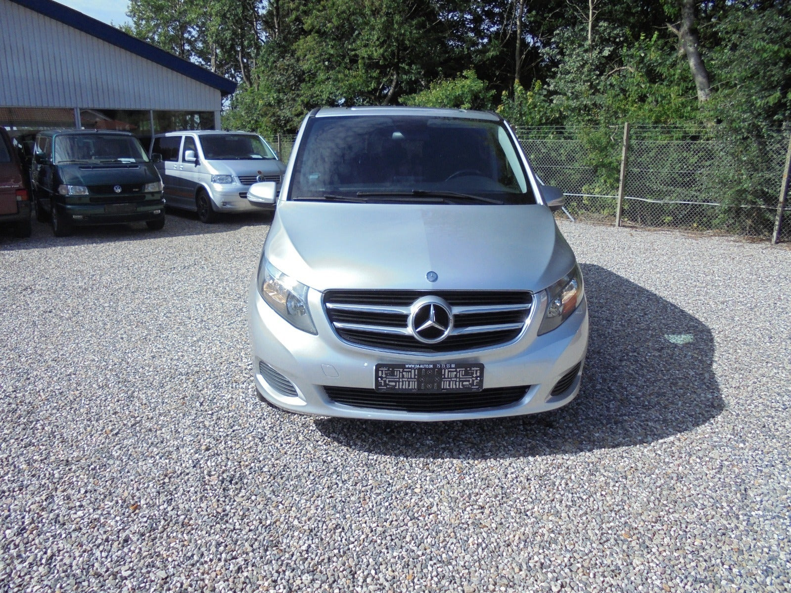 Sølv Mercedes V220 d fra 2015