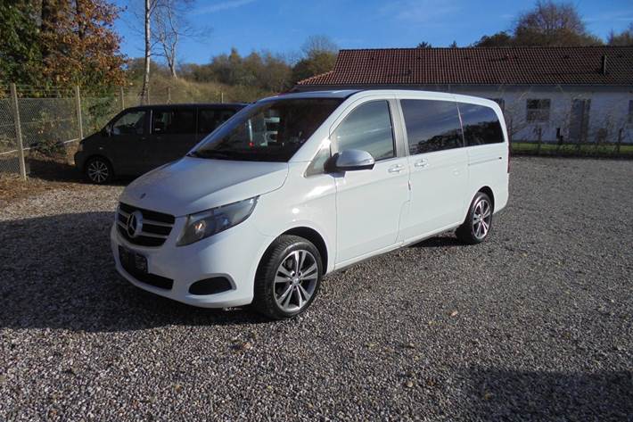 Hvid Mercedes V220 d fra 2016
