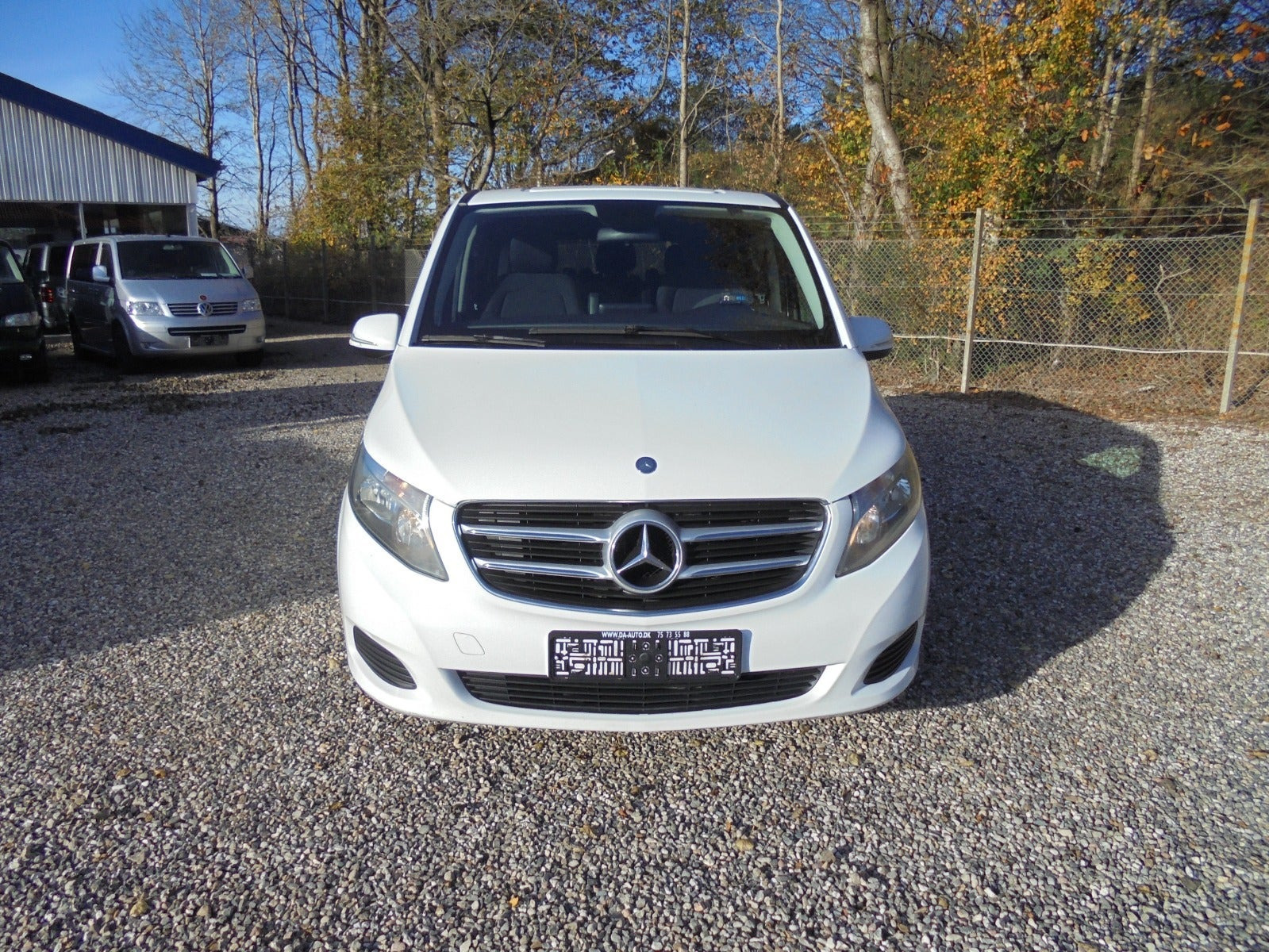 Hvid Mercedes V220 d fra 2016