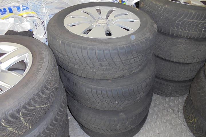 Hvid Mercedes V220 d fra 2016