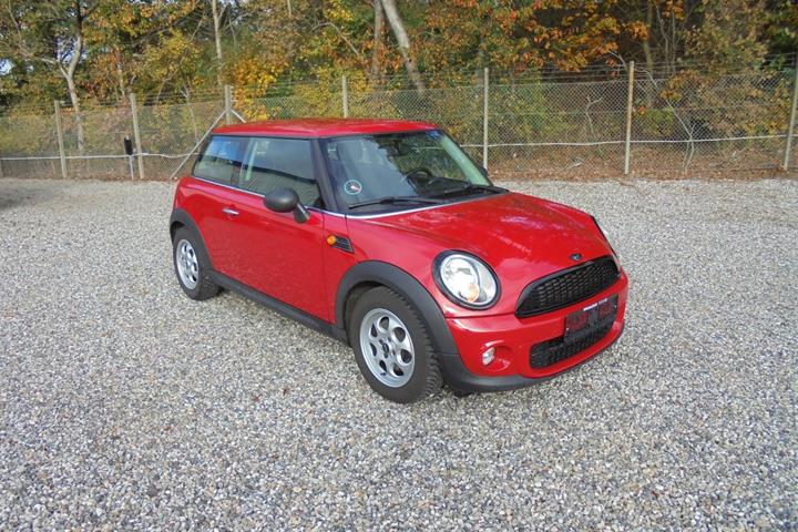 Rød Mini Cooper fra 2012