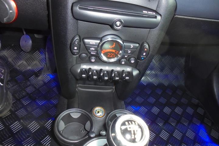 Rød Mini Cooper fra 2012