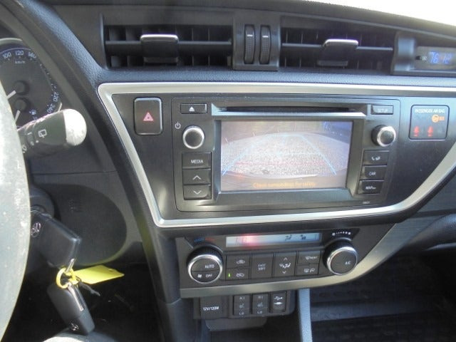 Sølv Toyota Auris fra 2014