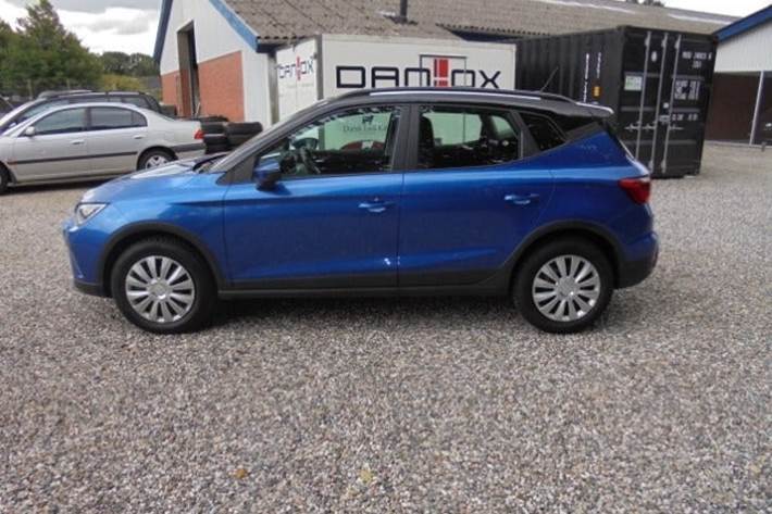 Blå Seat Arona fra 2022
