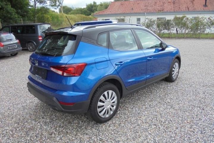 Blå Seat Arona fra 2022