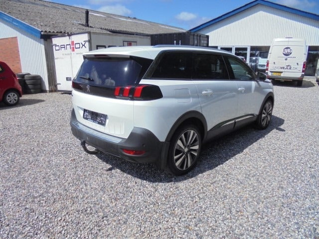 Hvid Peugeot 5008 fra 2018