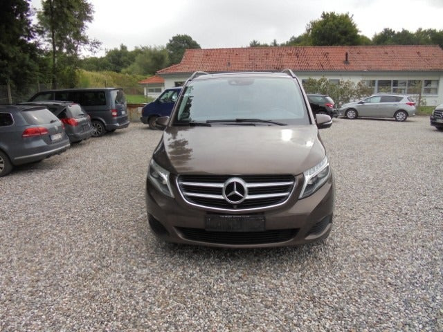 Brun Mercedes V250 d fra 2015