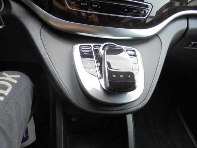 Brun Mercedes V250 d fra 2015