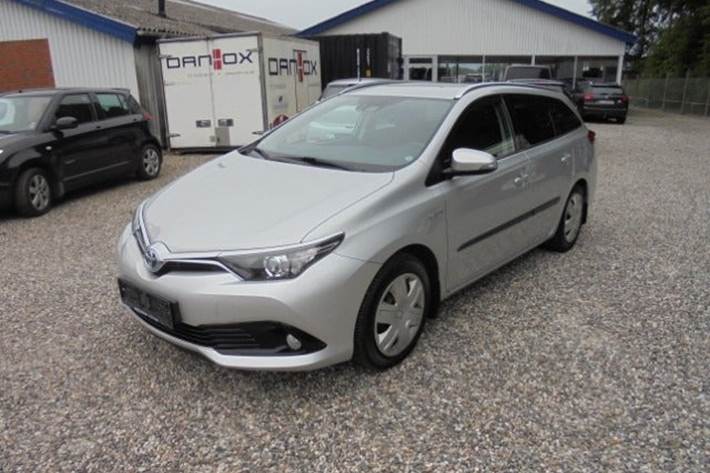 Sølv Toyota Auris fra 2017