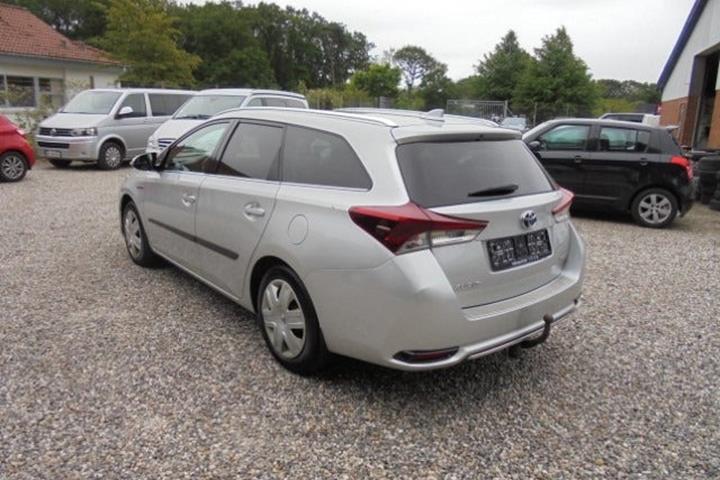 Sølv Toyota Auris fra 2017