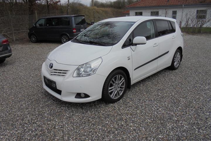undefined Toyota Verso fra 2013 set udefra