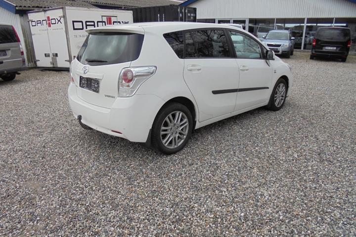 undefined Toyota Verso fra 2013