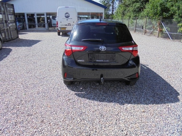 Sort Toyota Yaris fra 2019