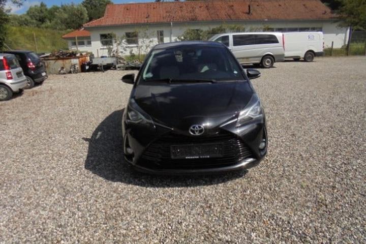 Sort Toyota Yaris fra 2019
