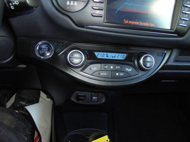 Sort Toyota Yaris fra 2019