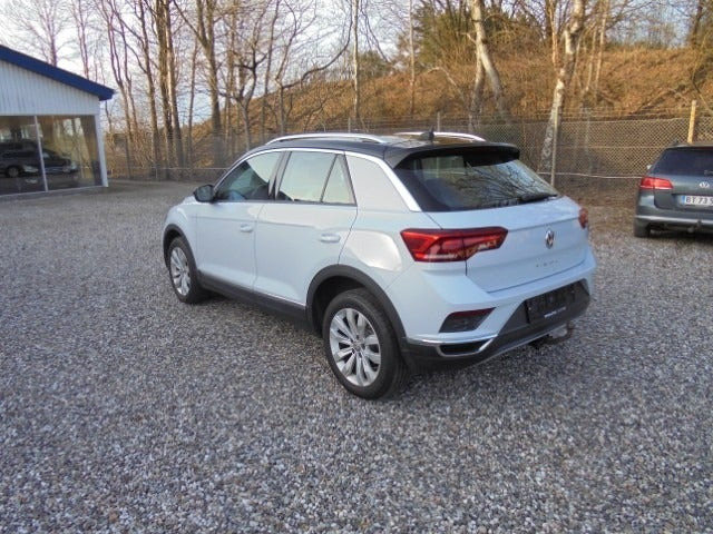 Beige VW T-Roc fra 2020
