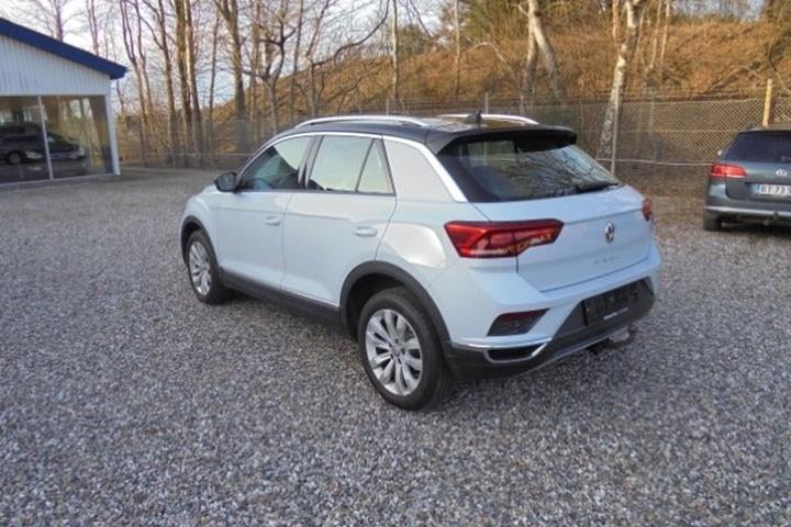 Beige VW T-Roc fra 2020