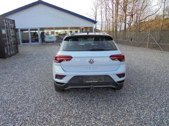 Beige VW T-Roc fra 2020