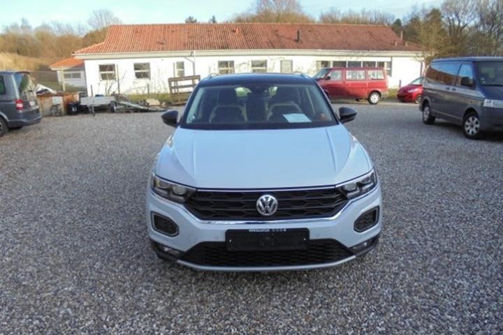 Beige VW T-Roc fra 2020