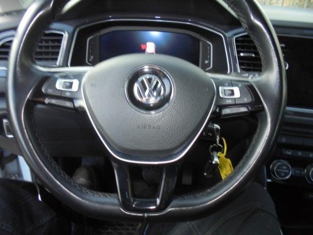 Beige VW T-Roc fra 2020
