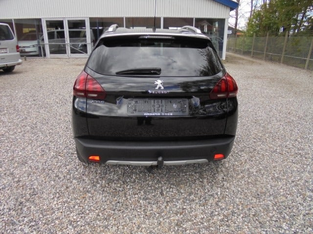 Sort Peugeot 2008 fra 2017