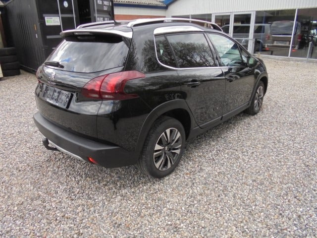 Sort Peugeot 2008 fra 2017