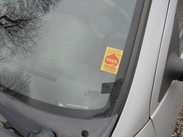 Sølv Ford Ka fra 2004