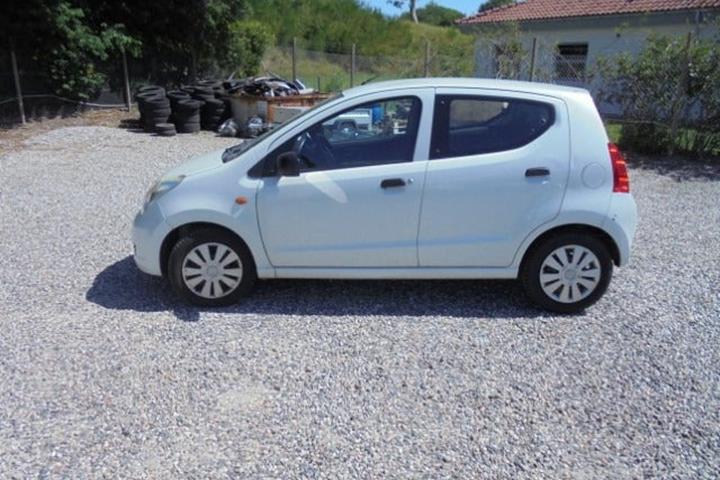 Hvid Suzuki Alto fra 2012