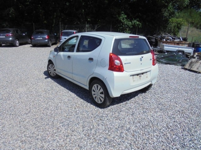 Hvid Suzuki Alto fra 2012