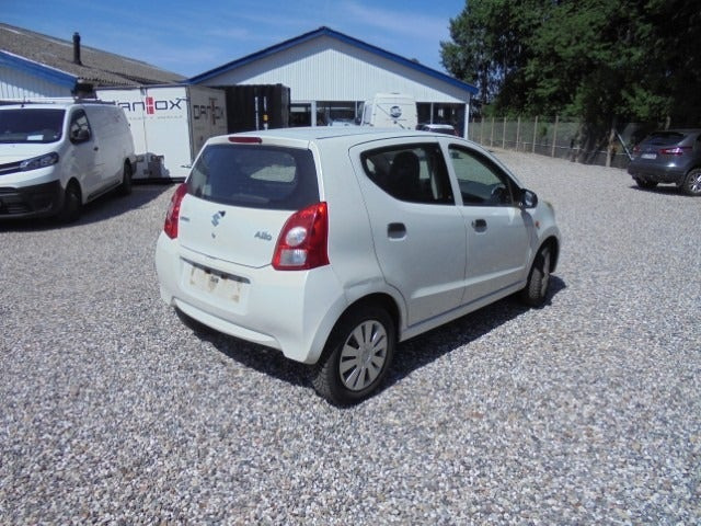 Hvid Suzuki Alto fra 2012