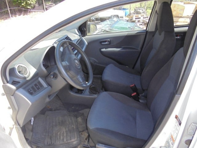 Hvid Suzuki Alto fra 2012