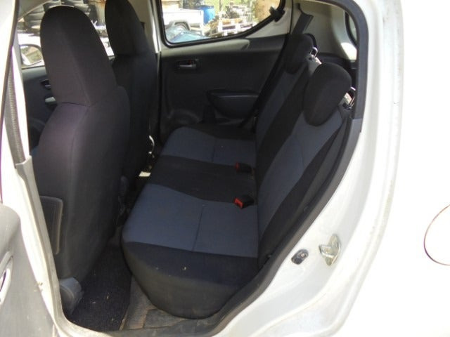 Hvid Suzuki Alto fra 2012